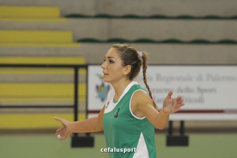111030 volley 067_tn.jpg
